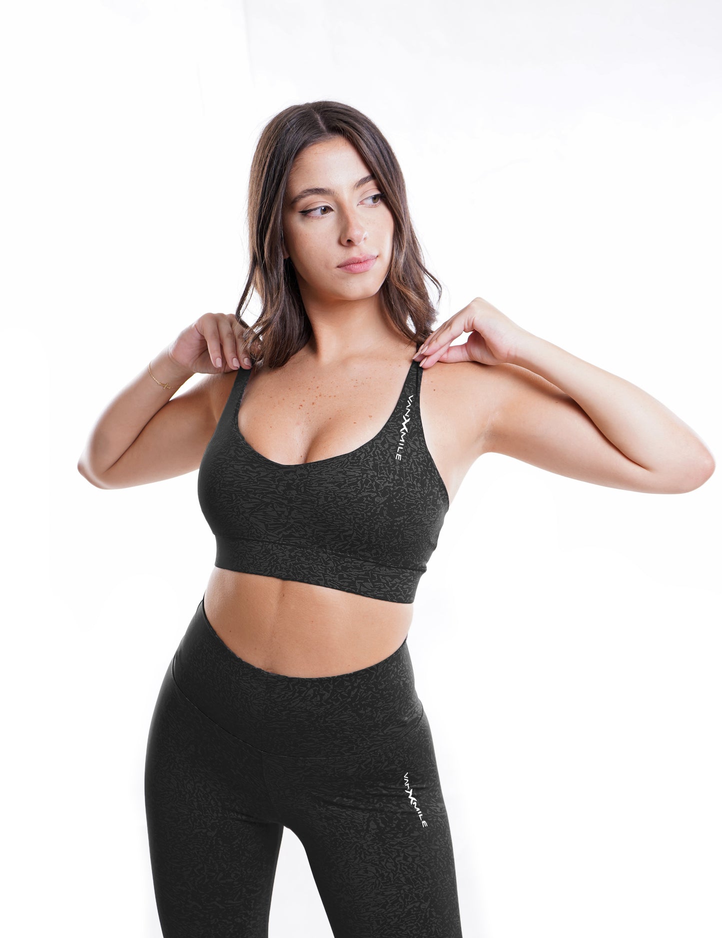 JOURNEY SPORTS BRA - BLACK