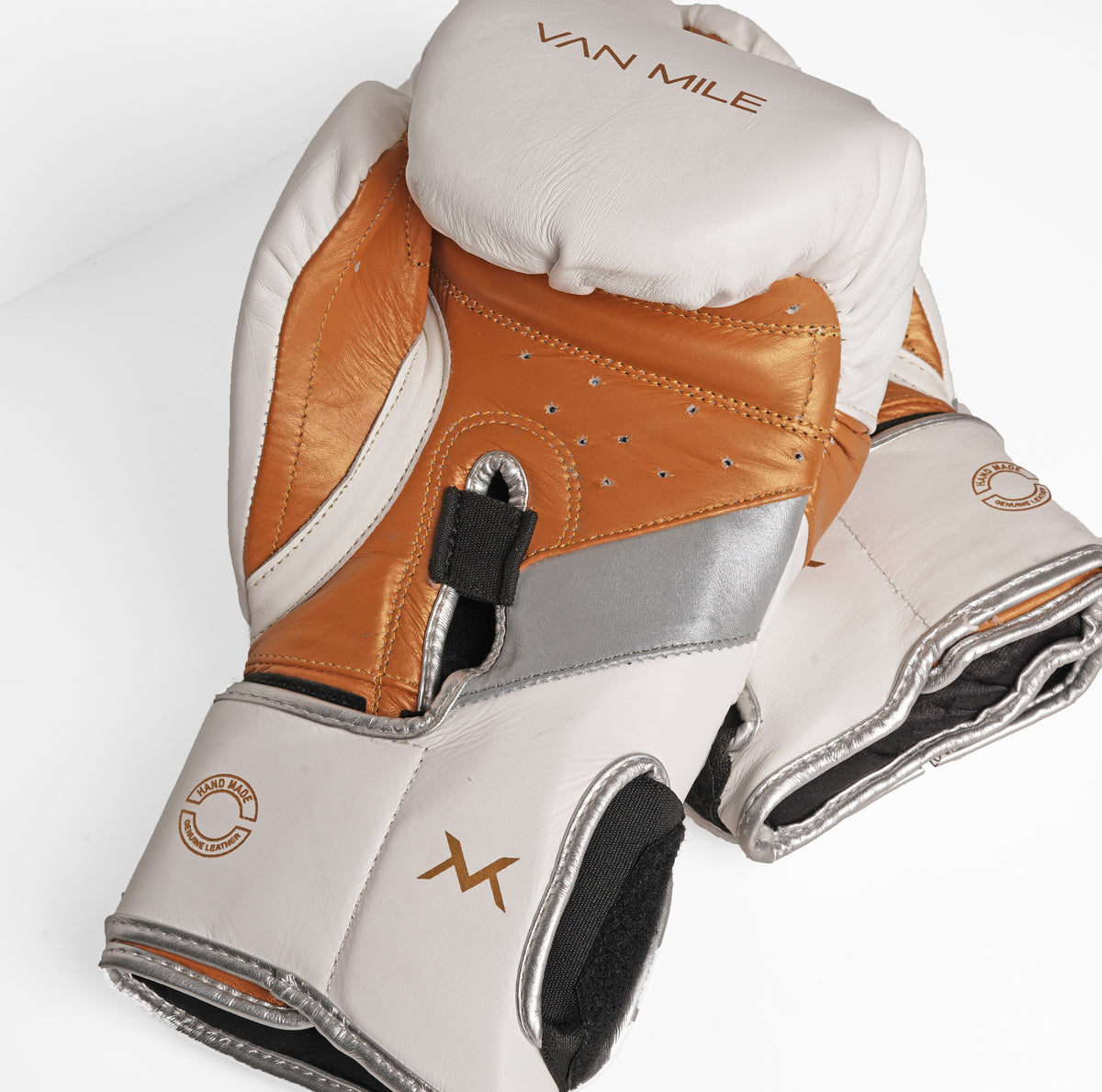 VAN MILE ELITE Boxing Gloves in White/Silver/Orange – palm view