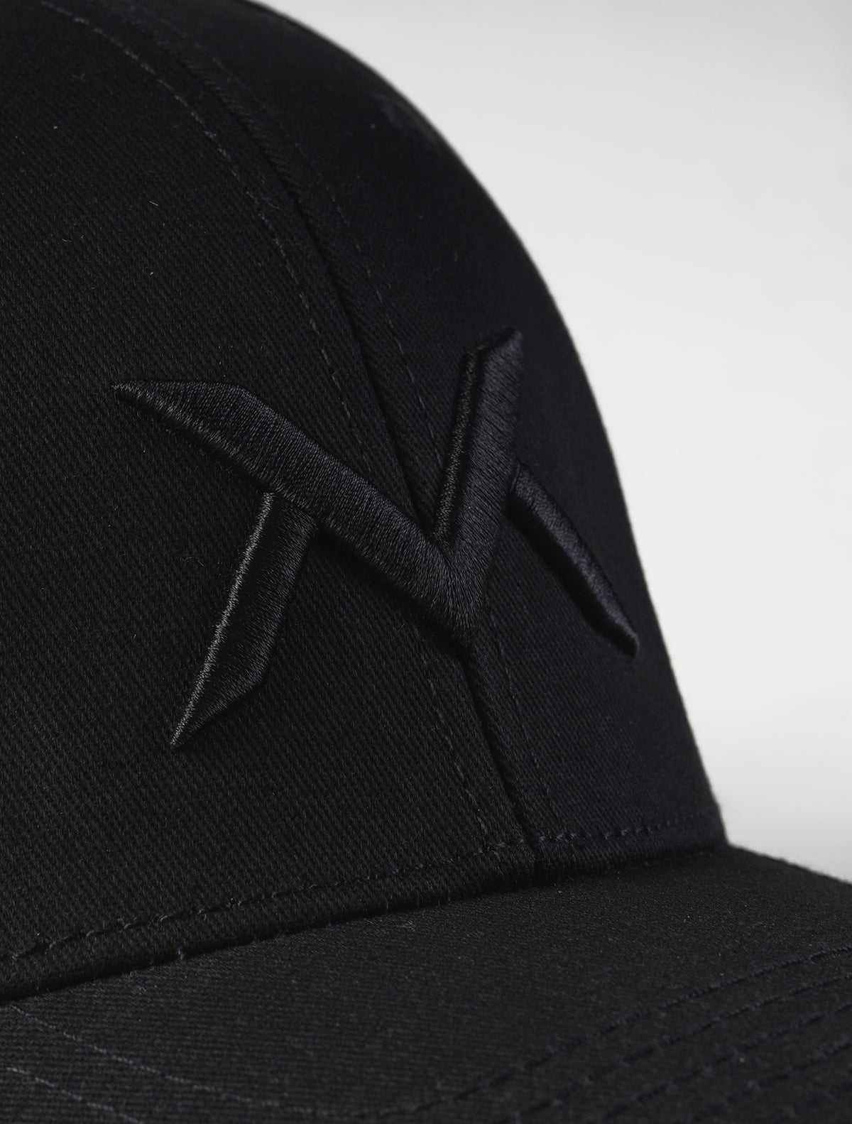 VAN MILE Cap – logo detail