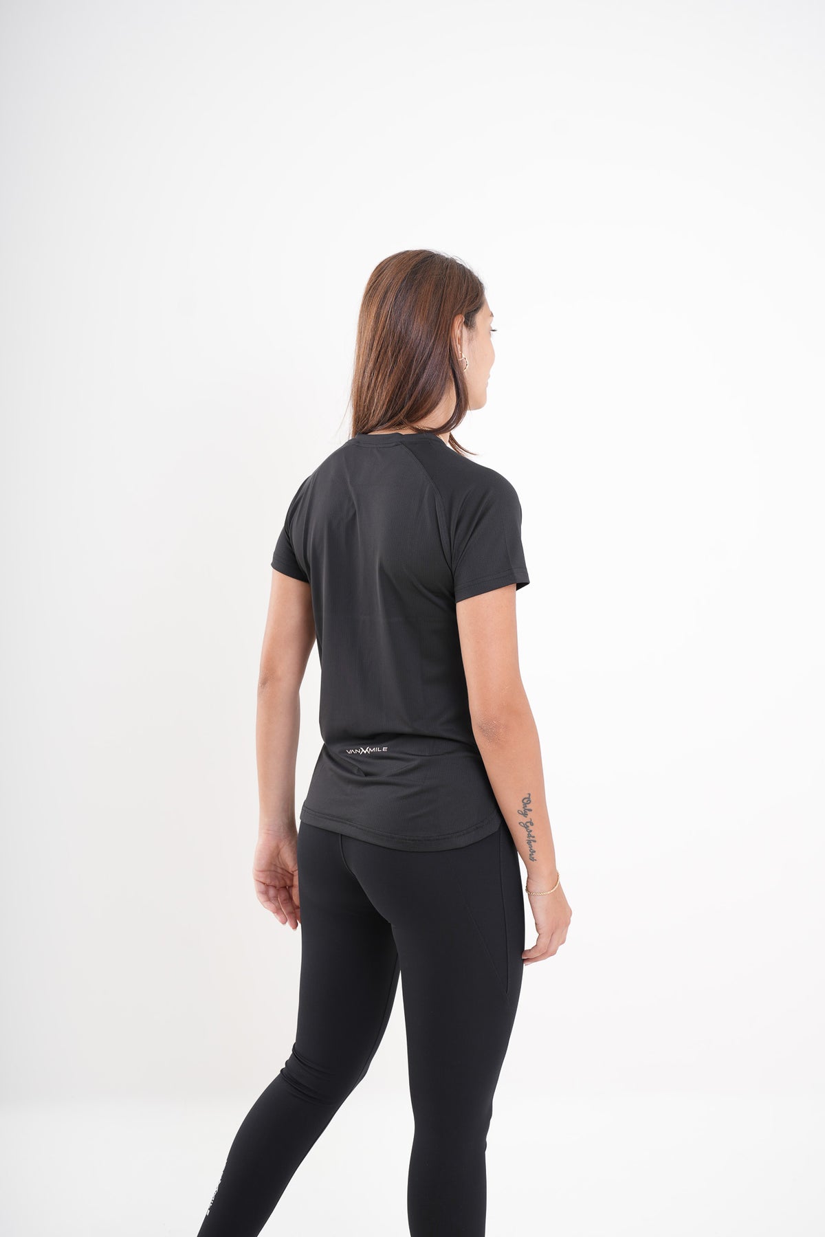 Women's VAN MILE MOTION Quick-Dry T-Shirt in Black – back view