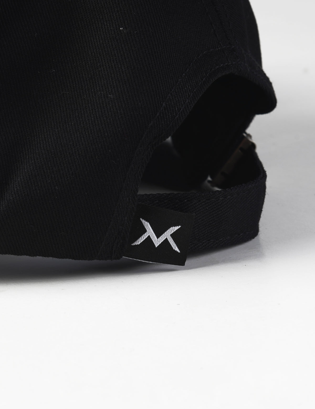 VAN MILE Cap – back strap with logo tag
