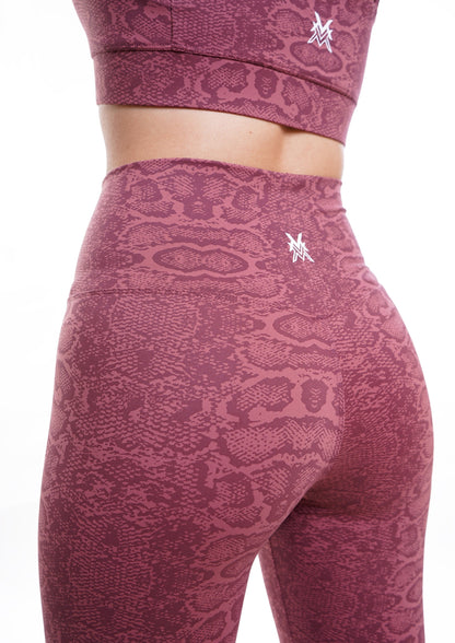 Women's VAN MILE Fearless Leggings in Burgundy – back waistband and logo detail