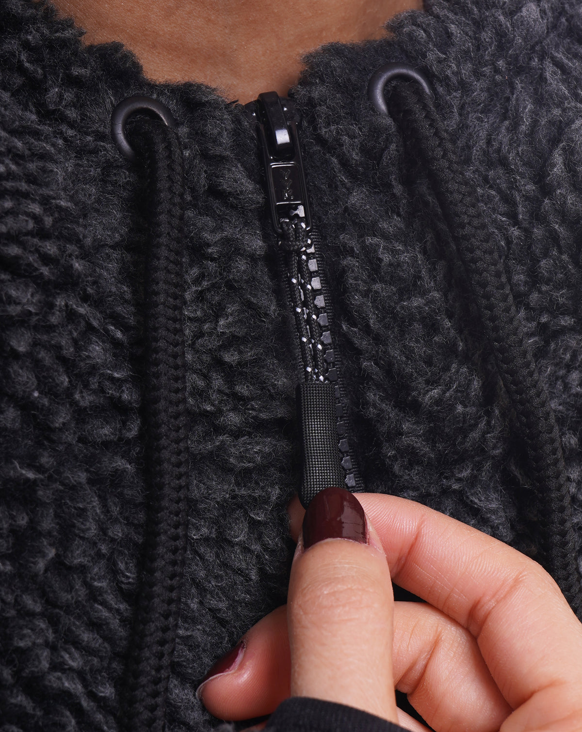 Women's VAN MILE LIMITED Edition Arctic Oversized Teddy Jacket in Black – zip detail