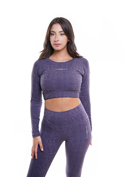 Women's VAN MILE Fearless Cropped Long Sleeve Shirt in Lilac – angled front view