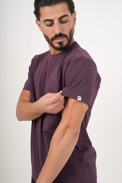 Men's VAN MILE Basic T-Shirt in Aubergine – sleeve detail