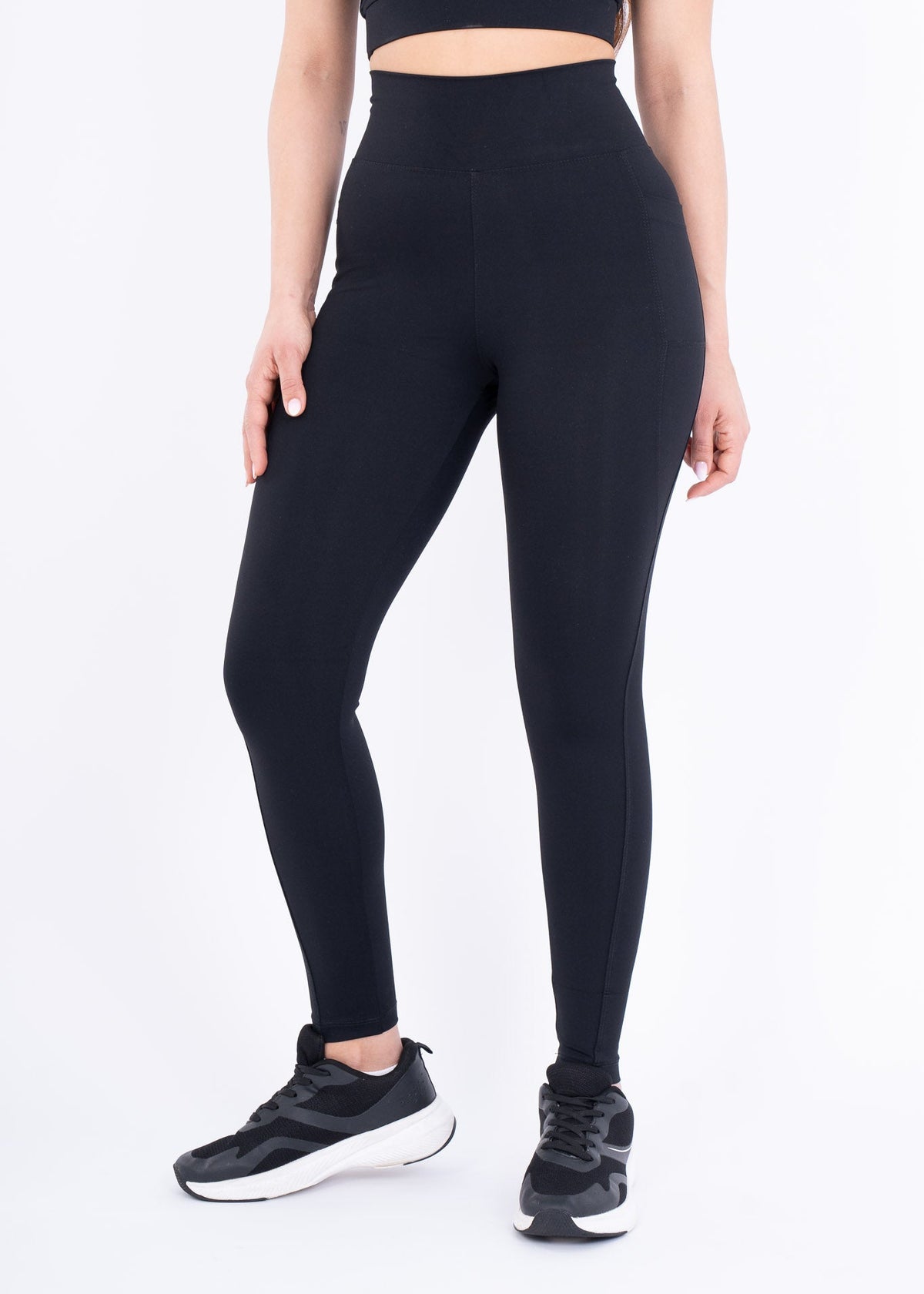 Women's VAN MILE Reborn Leggings in Black – front view