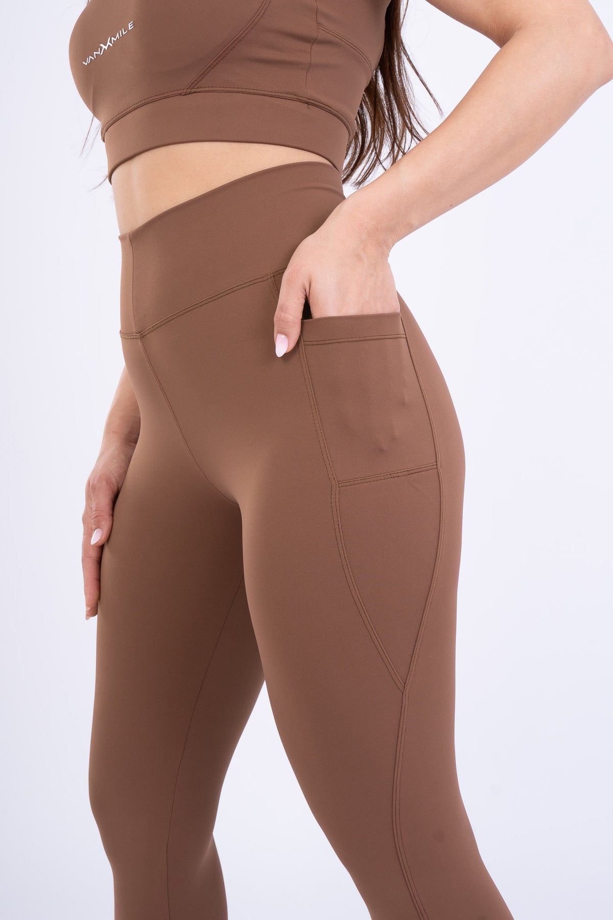 Women's VAN MILE Reborn Leggings in Brown – side pocket detail