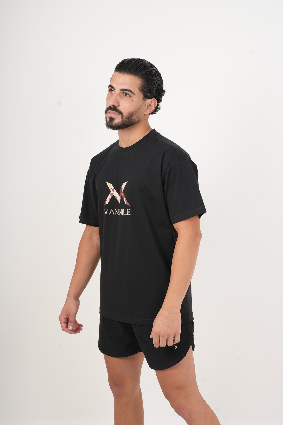 Men's VAN MILE ARMY Oversized T-Shirt in Black – side view