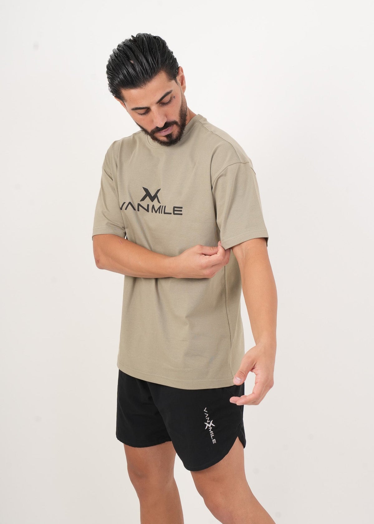 Men's VAN MILE IMPACT Oversized T-Shirt in Khaki – three-quarter front view