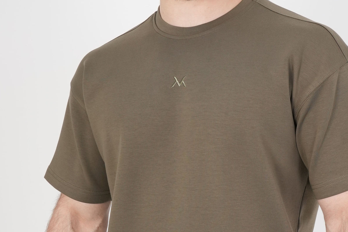 Men's VAN MILE SIGNATURE Oversized T-Shirt in Olive Green – logo detail