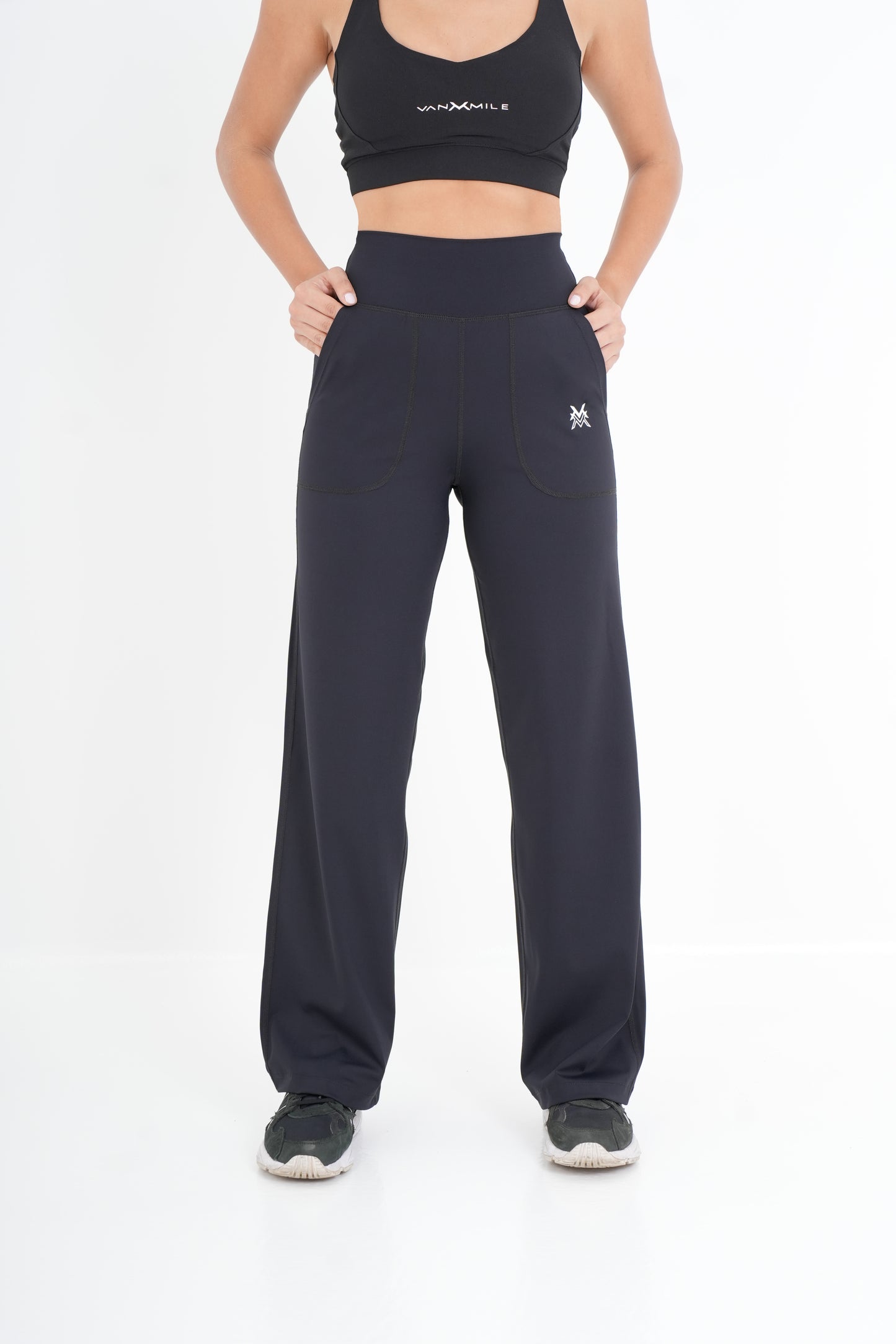 PULSE™ Flared Legging - Black