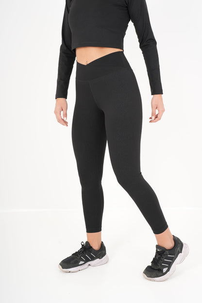 Women's VAN MILE ACTV Two-Piece Cropped Set in Black – side view of the leggings