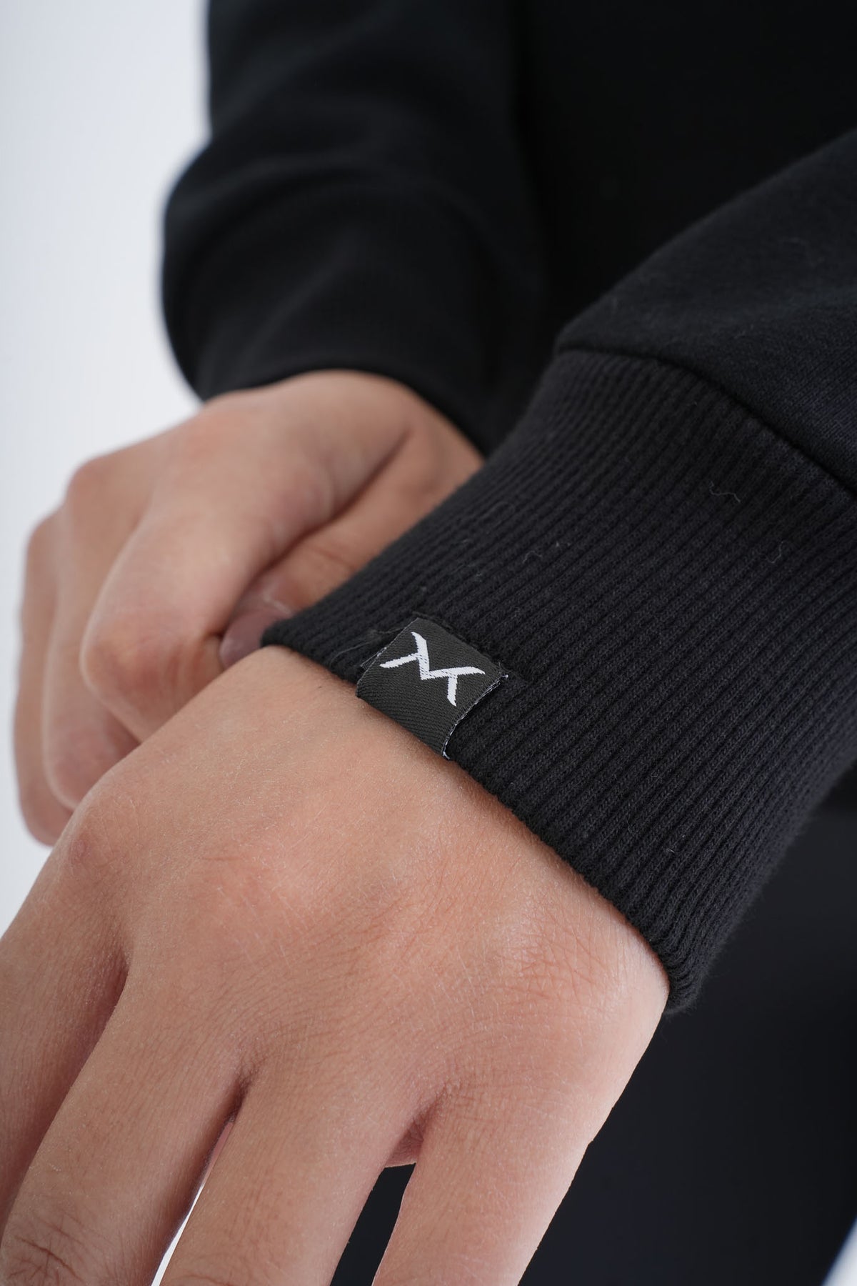 Women's VAN MILE VNML Sweatshirt in Black – logo detail on the cuff