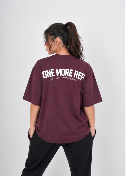 Women's VAN MILE ONEMOREREP Oversized T-Shirt in Burgundy – back view