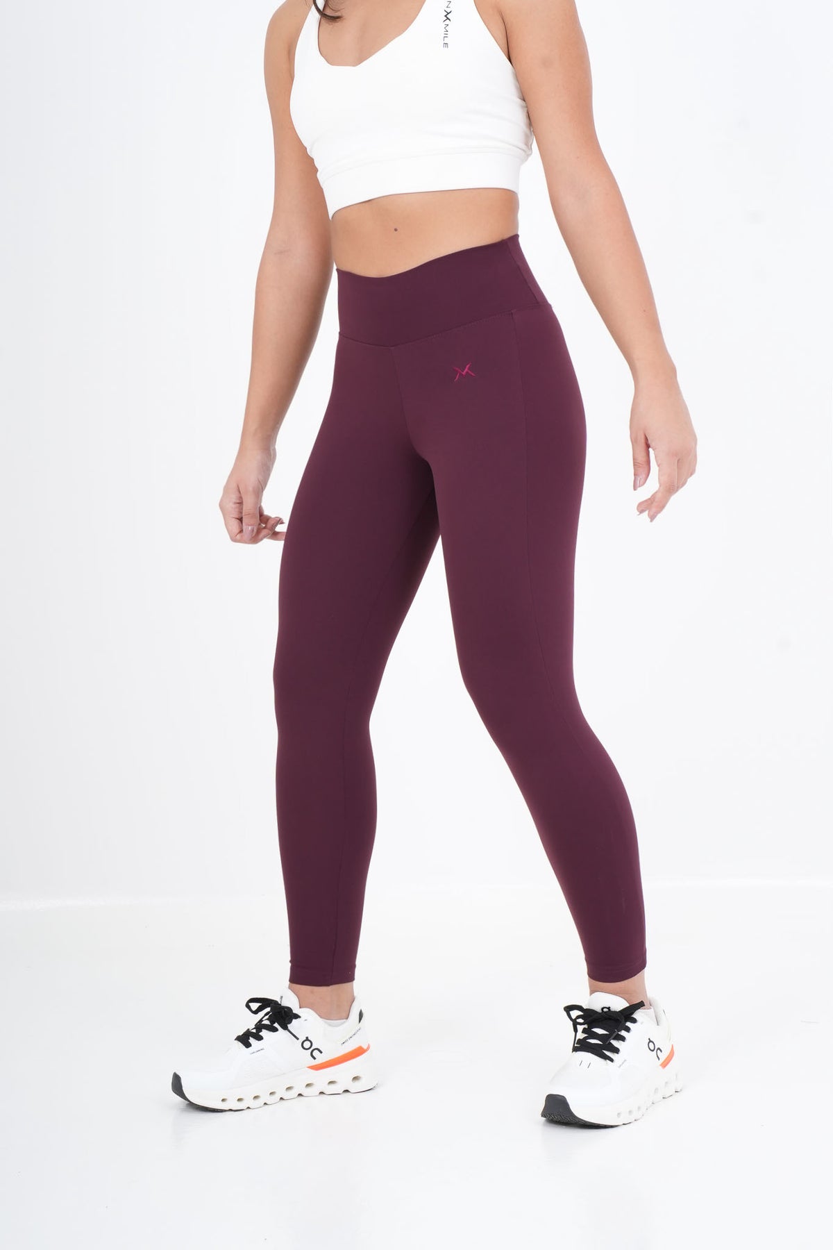 Women's VAN MILE VNML Two-Piece Lycra Set in Bordeaux – front view of the leggings