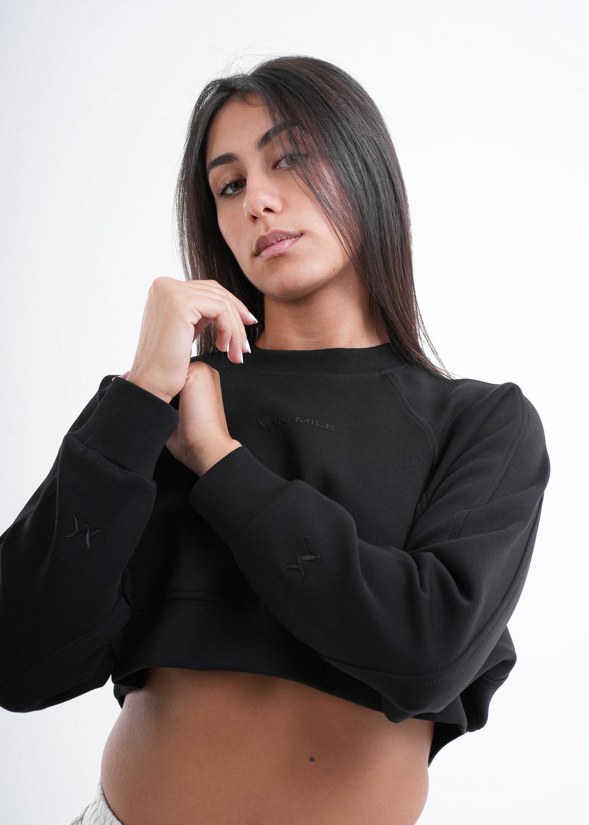 Women's VAN MILE VNML Two-Piece Crop Set in Black – cropped sweatshirt, close-up