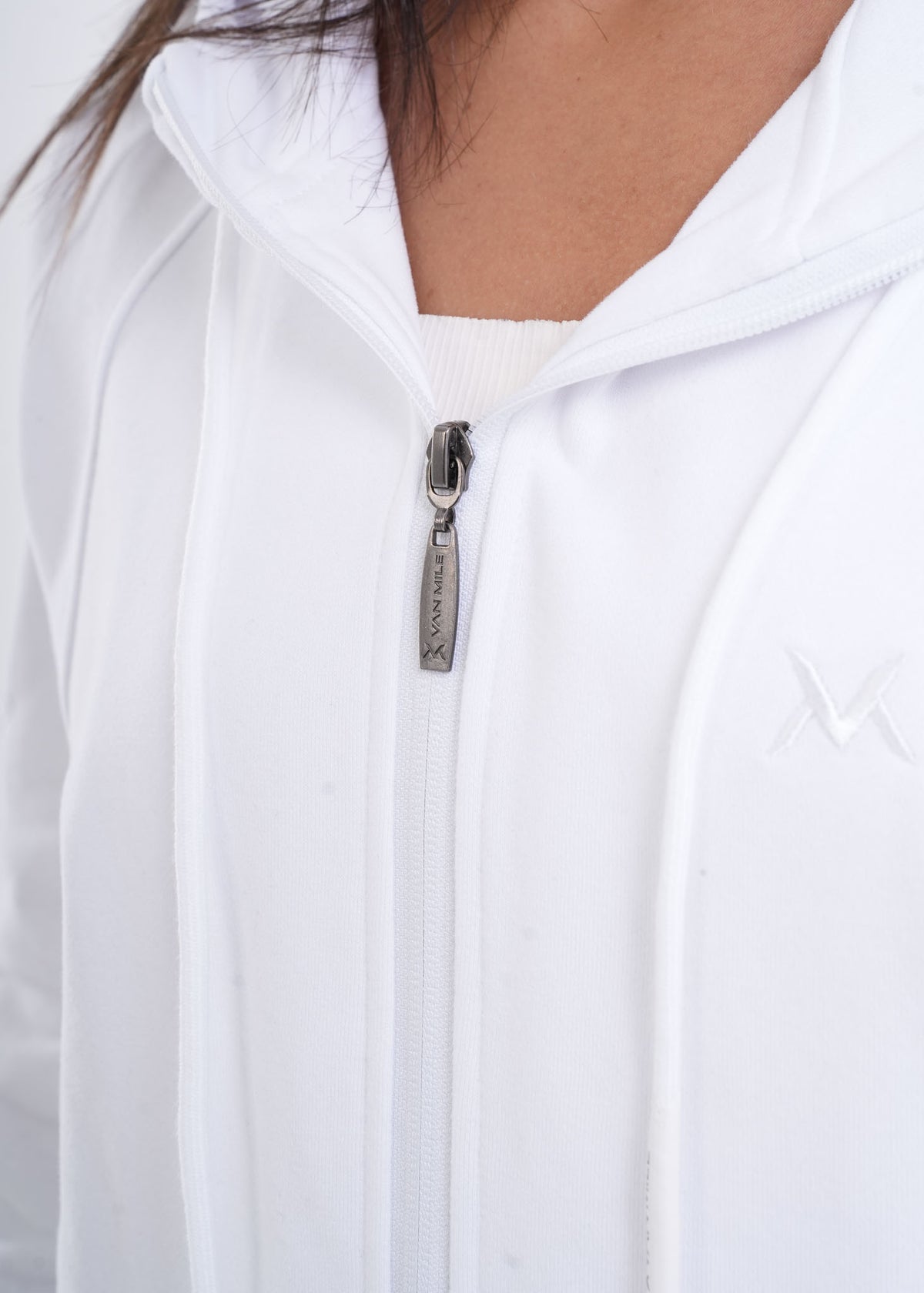 Women's VAN MILE VNML Zip Through Hoodie in White – zip and logo detail