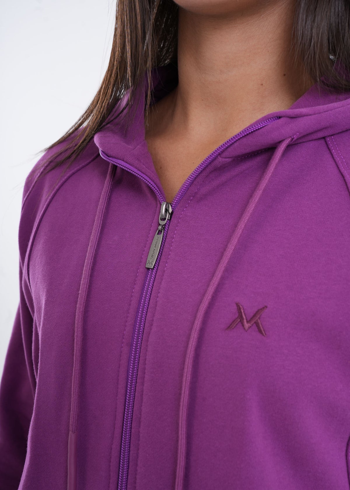 Women's VAN MILE VNML Zip Through Hoodie in Orchid – logo detail