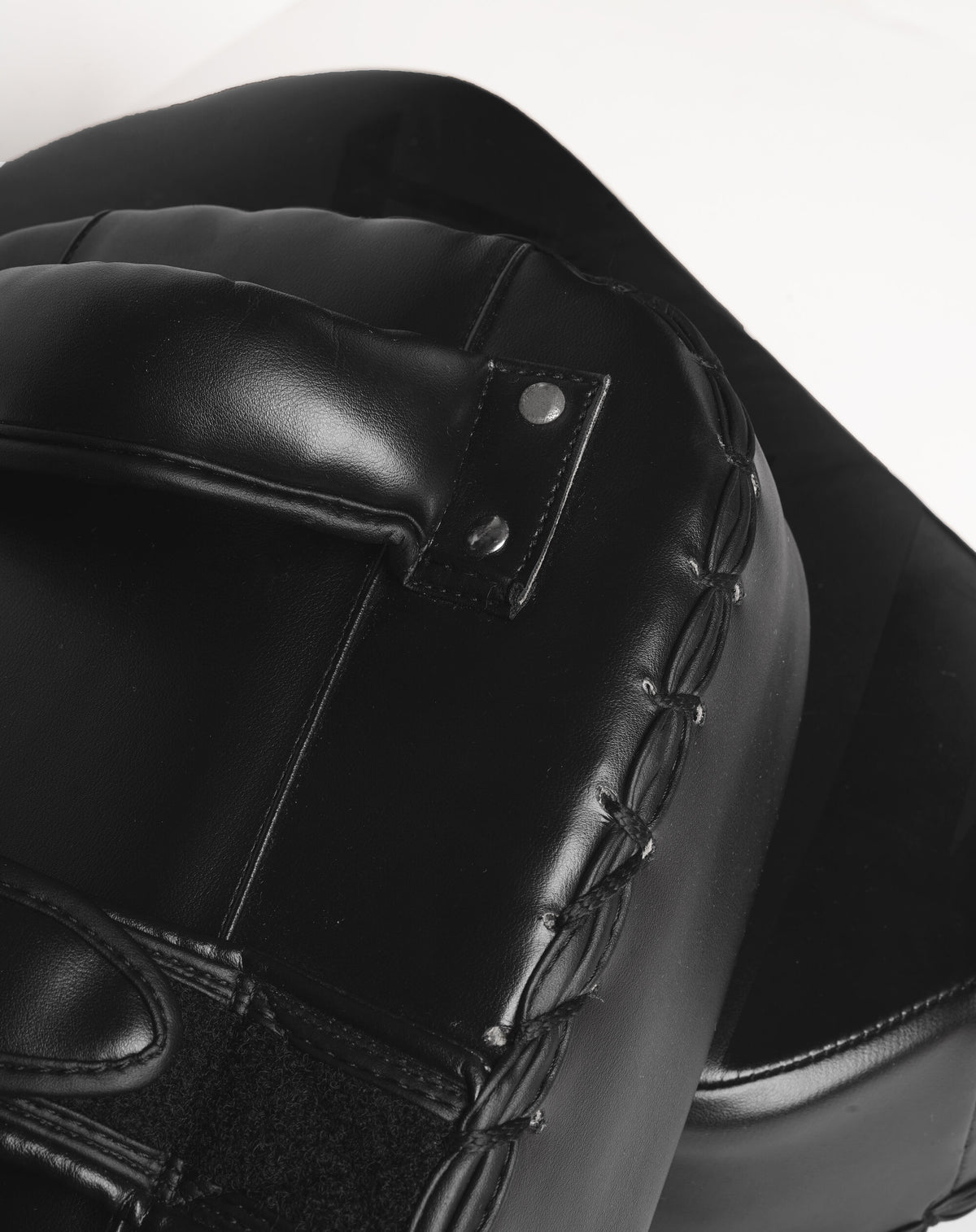 VAN MILE PU2.0 Thai Pads – detail view